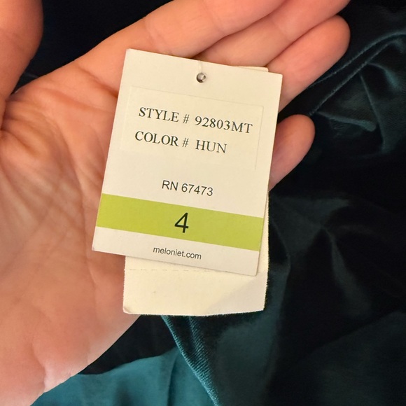 Melonie T Womens 4 Deep Green Velvet Dress Faux Wrap Rose Bud Accent Back Zipper - Picture 5 of 9